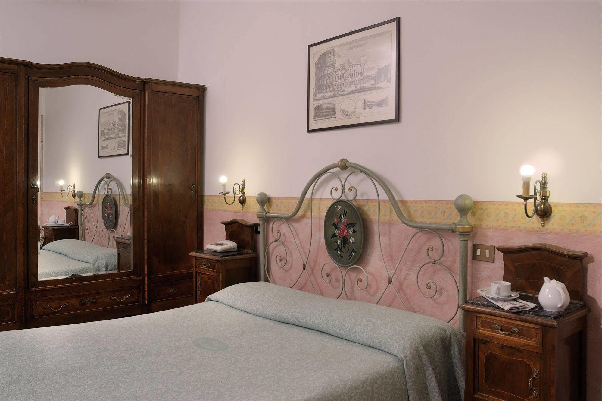 Parlamento Boutique Hotel Roma Ngoại thất bức ảnh
